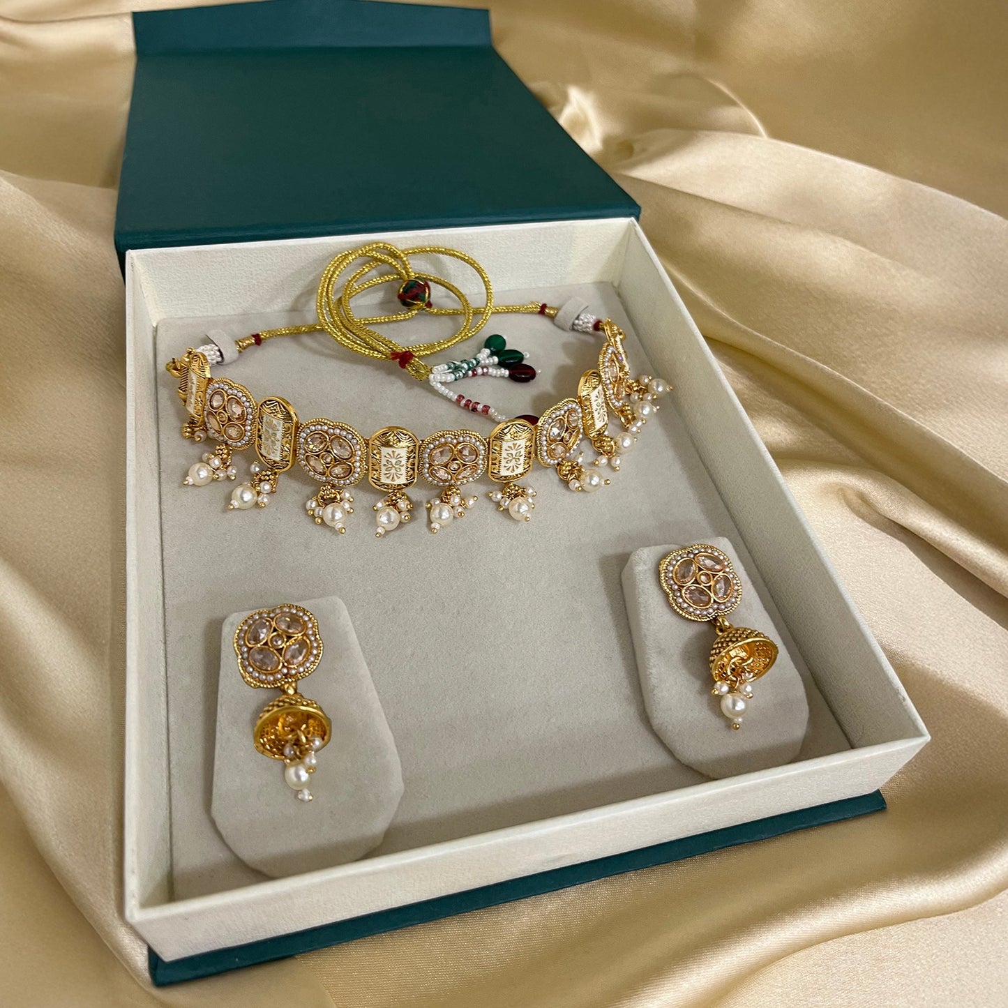 Gold Meera Antique Choker Set
