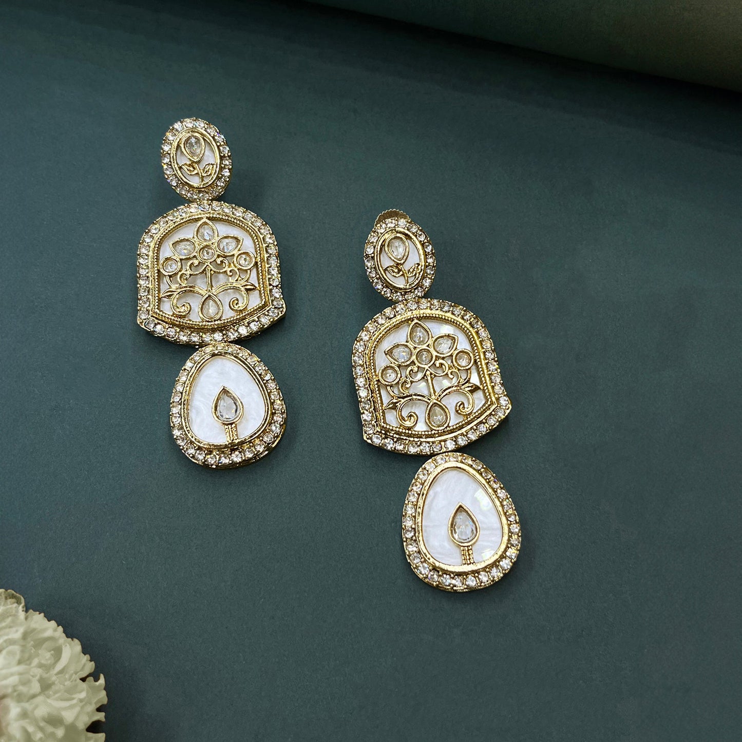 Mallika Antique Necklace Set