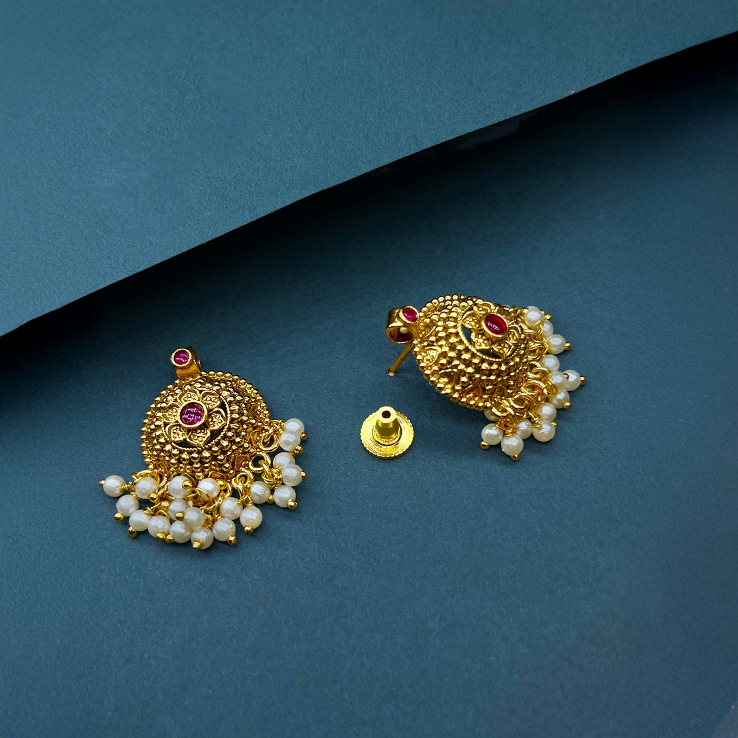 Mukta Antique Necklace Set