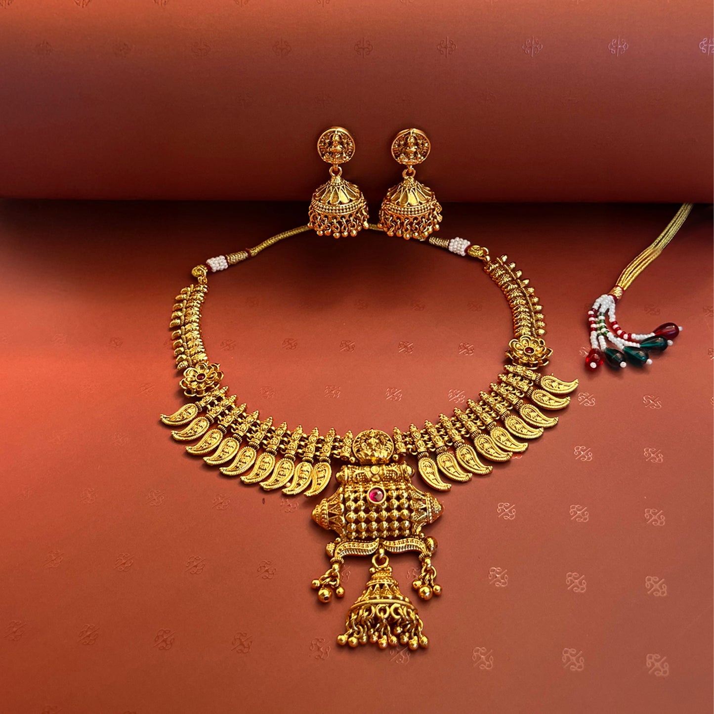 Padmapriya Gold temple Necklace Set