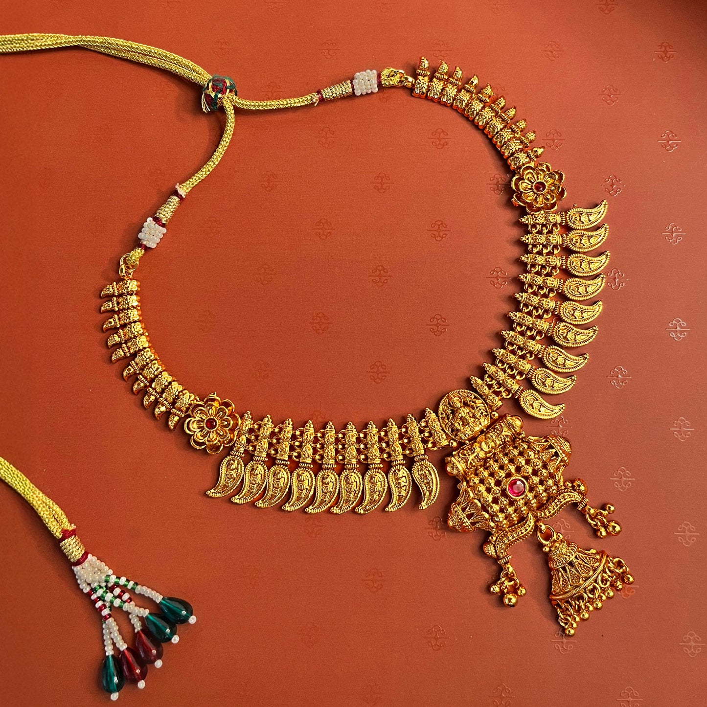 Padmapriya Gold temple Necklace Set