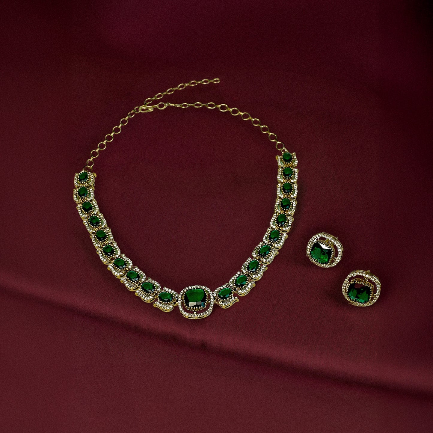 Anne Emerald Necklace Set