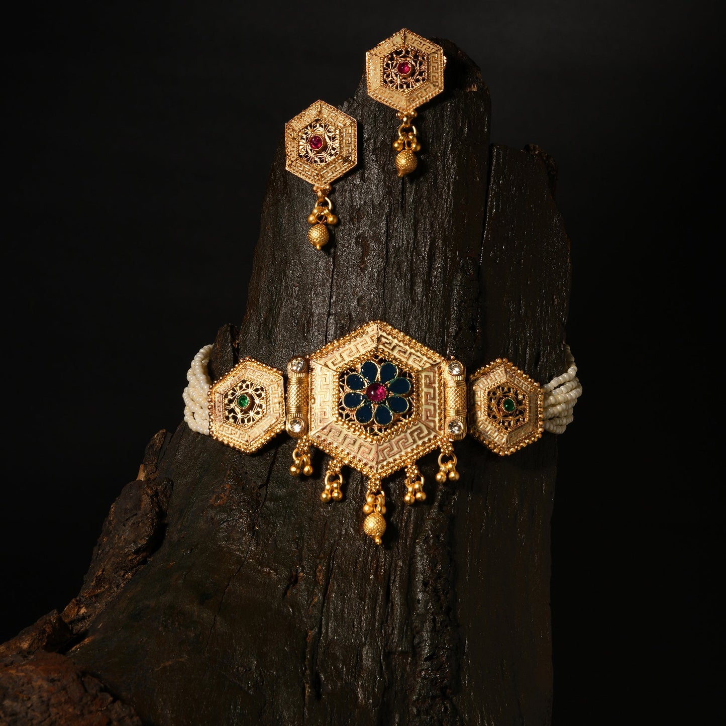 Enameled Pearl Choker Set