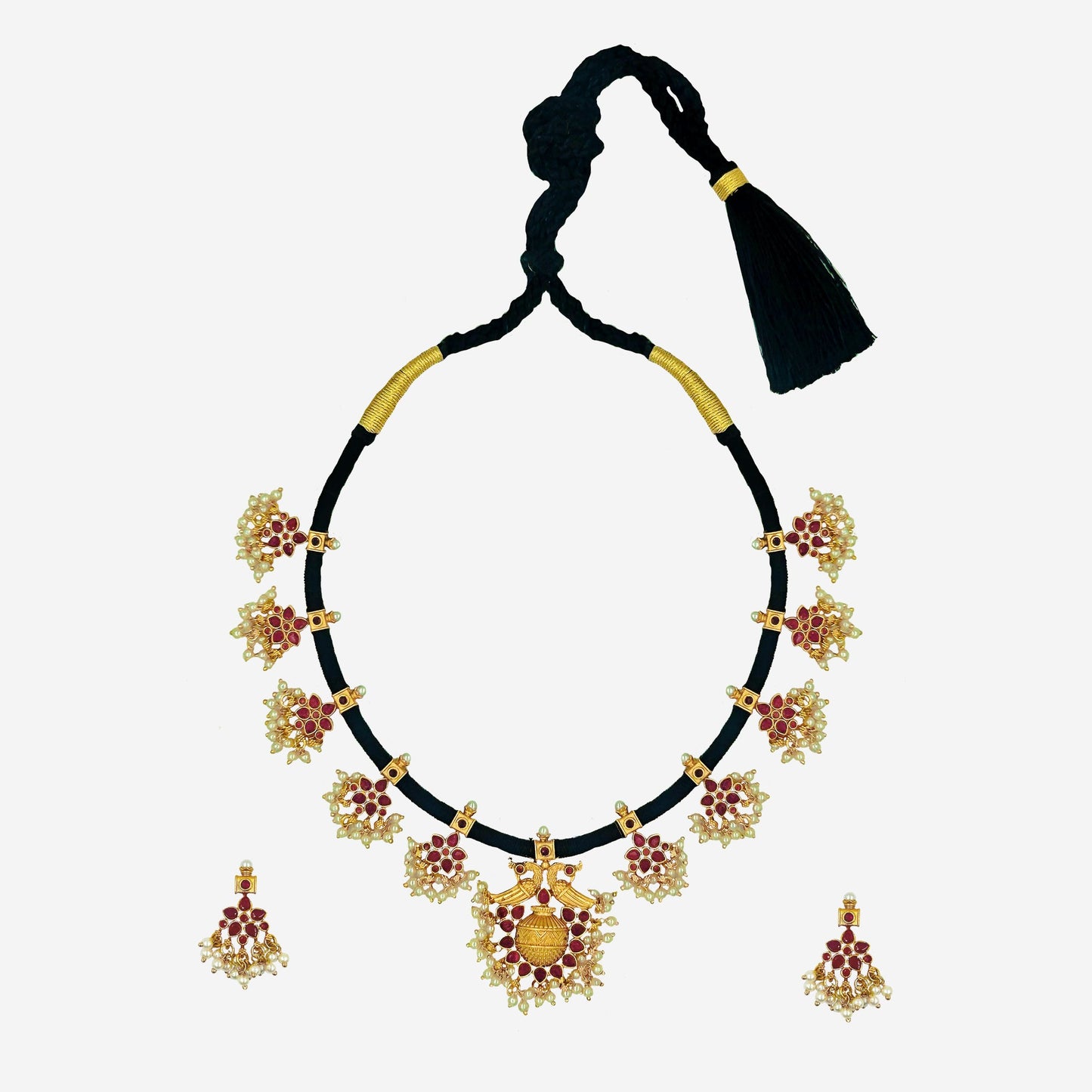 Cord Station Black Necklace Set