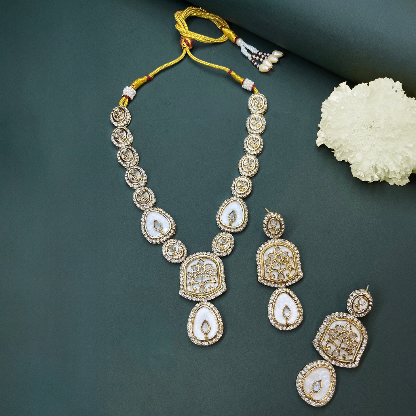 Mallika Antique Necklace Set
