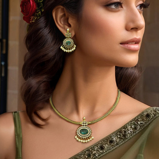 Gold Clara Pendant Set