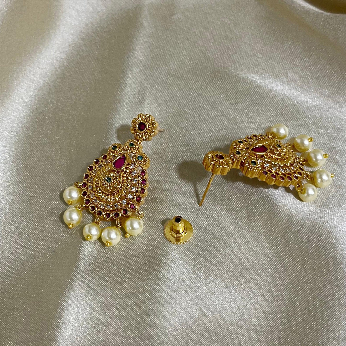 Vaidehi Gold Long Necklace Set