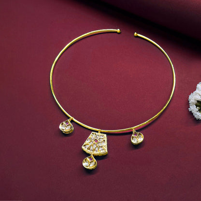 Manjari Hasli Kundan Set