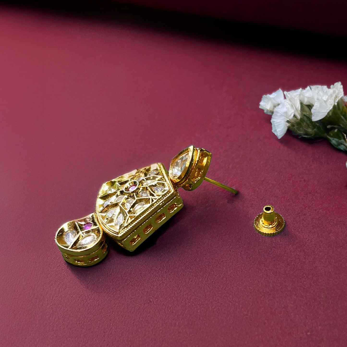 Manjari Hasli Kundan Set