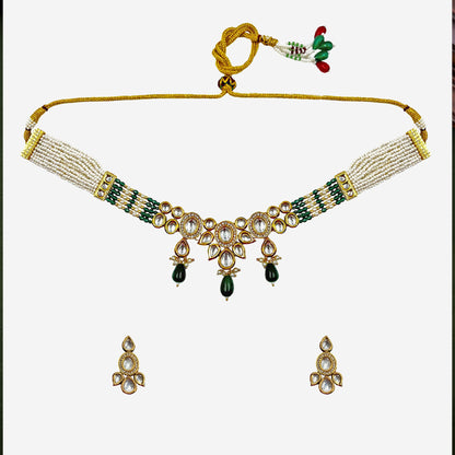 Harini Kundan Choker Necklace Set