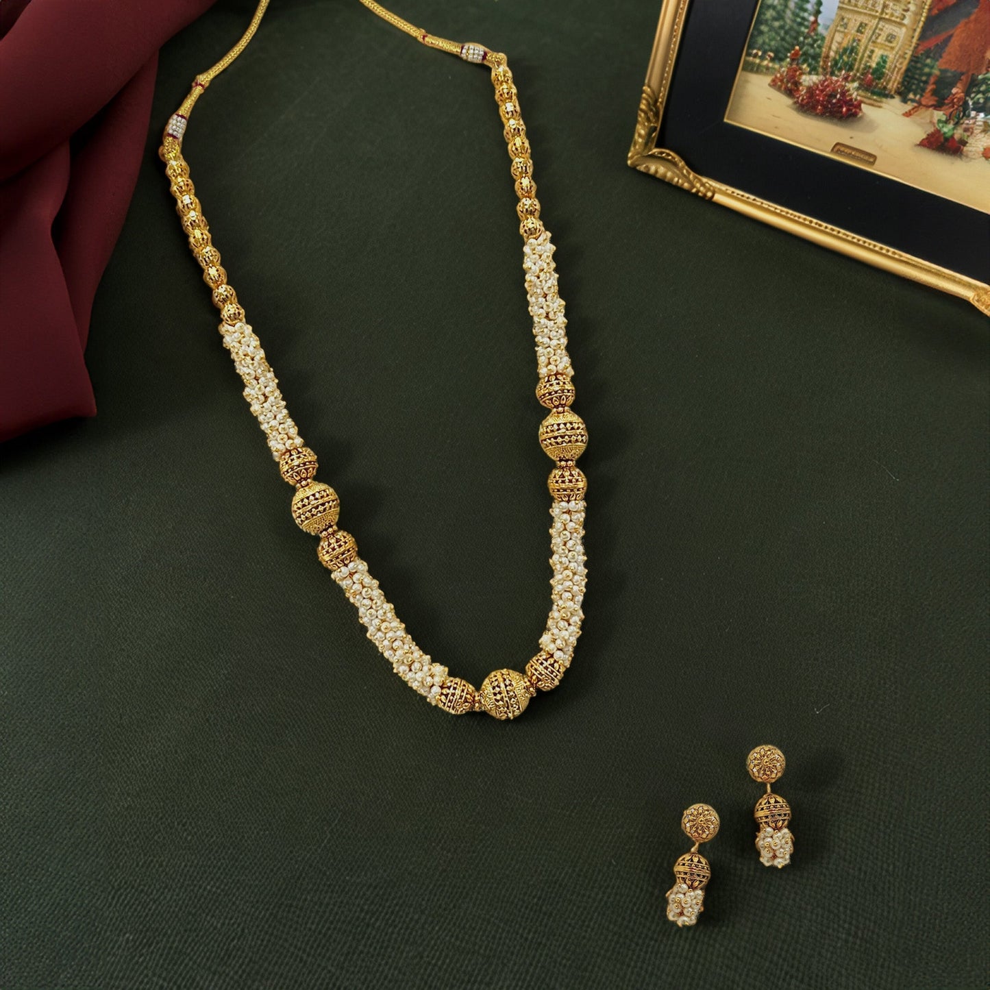 Chitra Pearl Mala Set