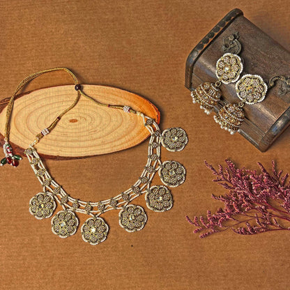 Hoor Floral Necklace Set