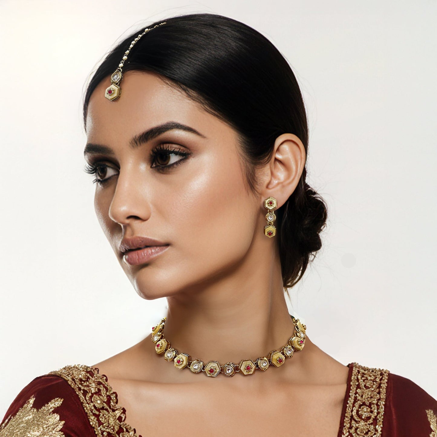 Suman Stone Choker Set