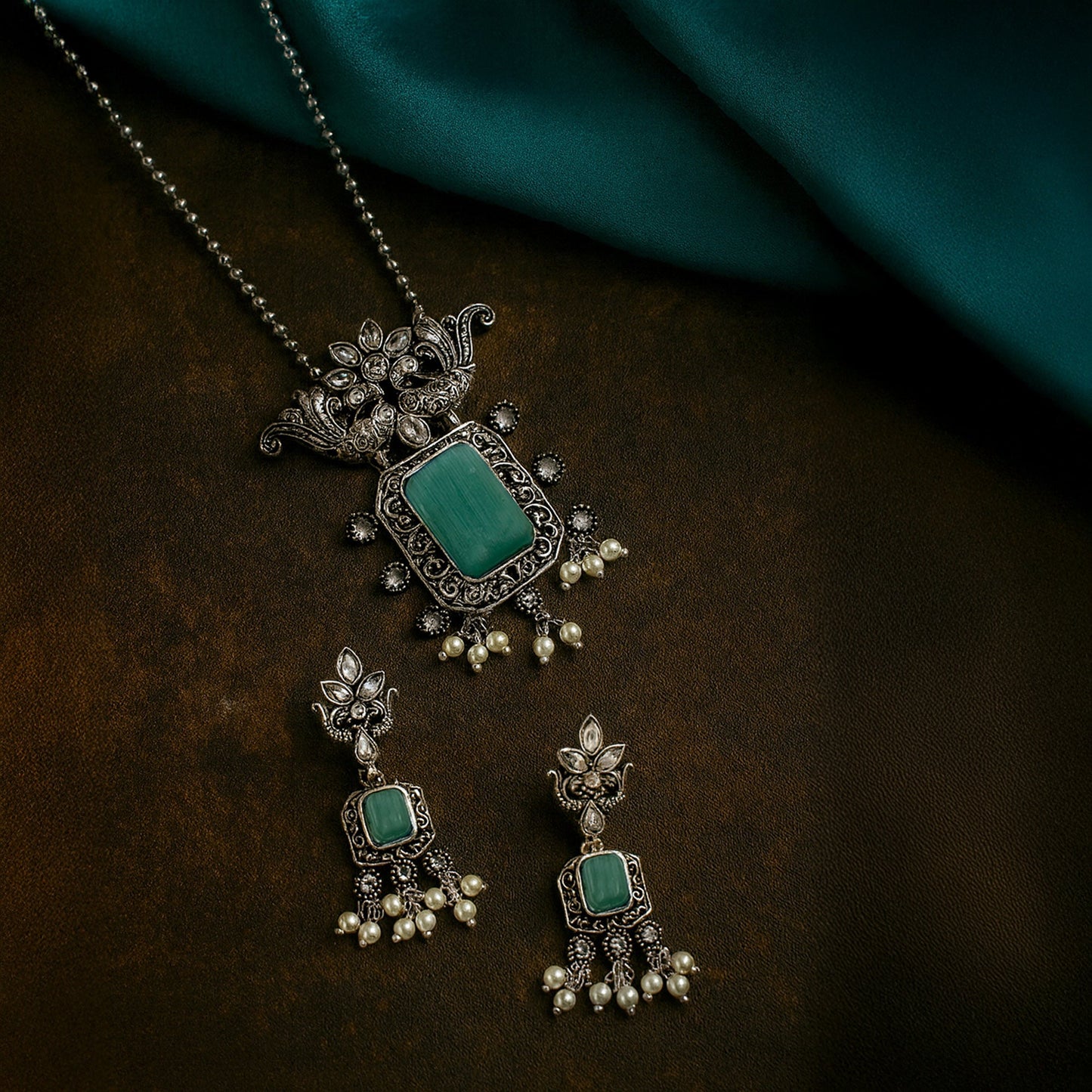 Kaashi Long Necklace Set