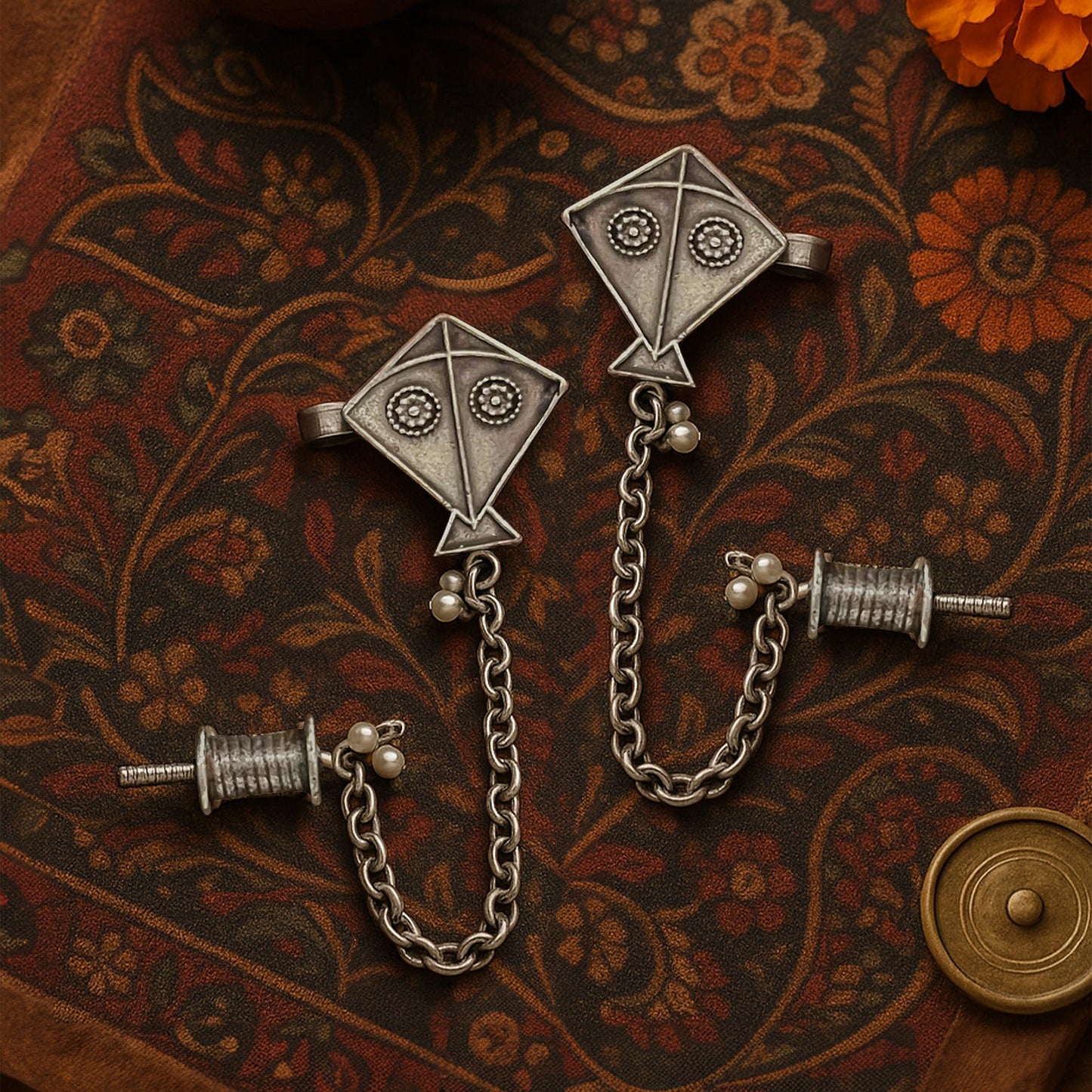 Patang Oxidised Silver Earcuff