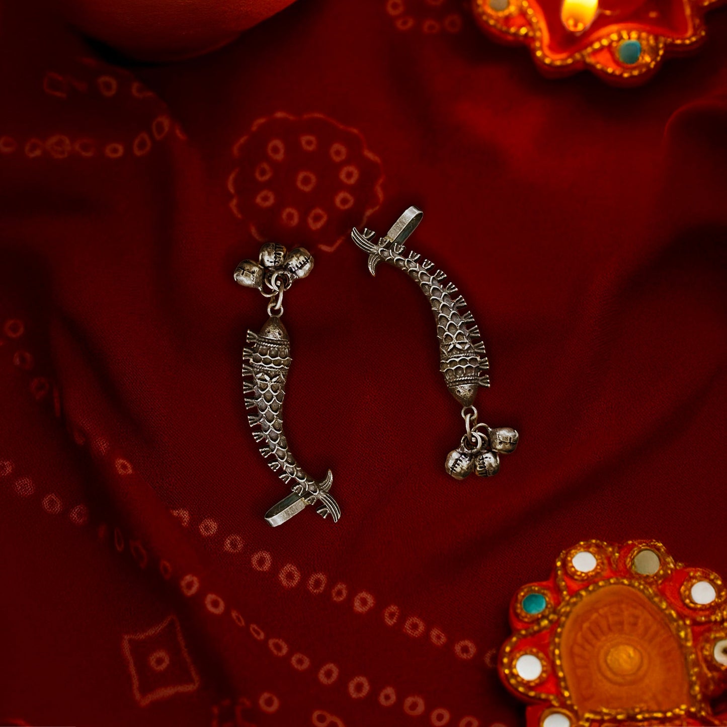 Meenal Oxidised Earcuff
