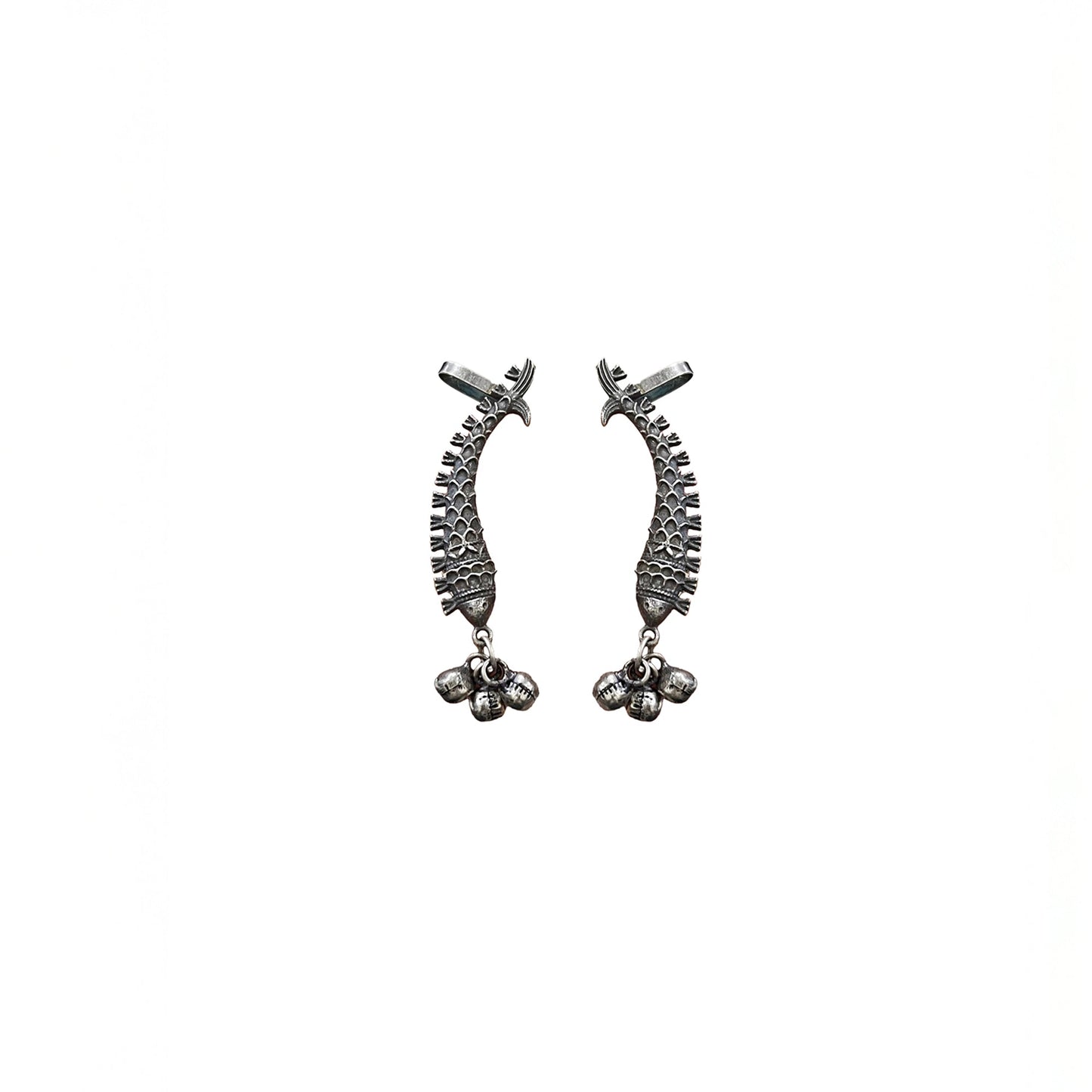 Meenal Oxidised Earcuff