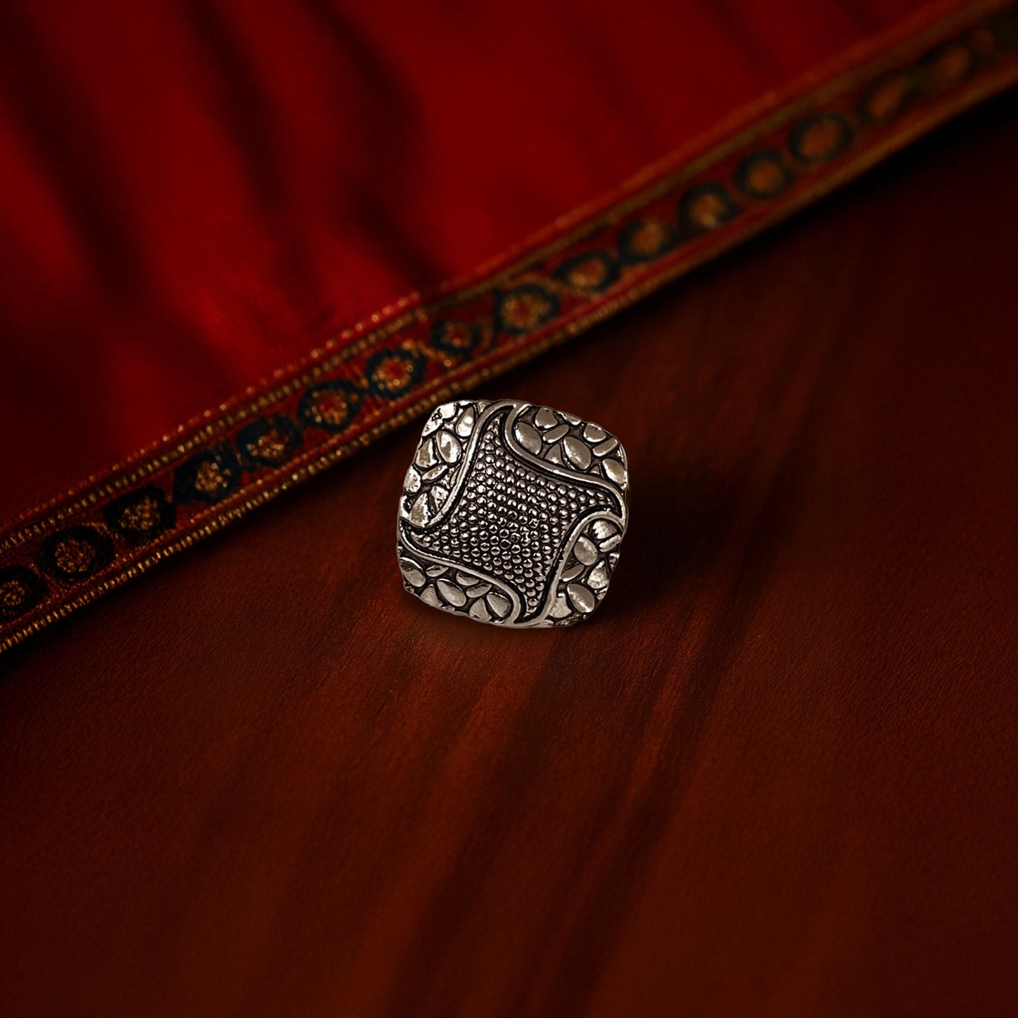Charvi Oxidised Ring